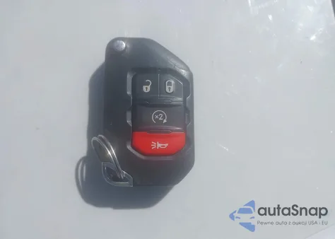 2018 Jeep Wrangler Unlimited Sahara 4X4 z USA, uszkodzony, nr VIN 1C4HJXEN8JW145282